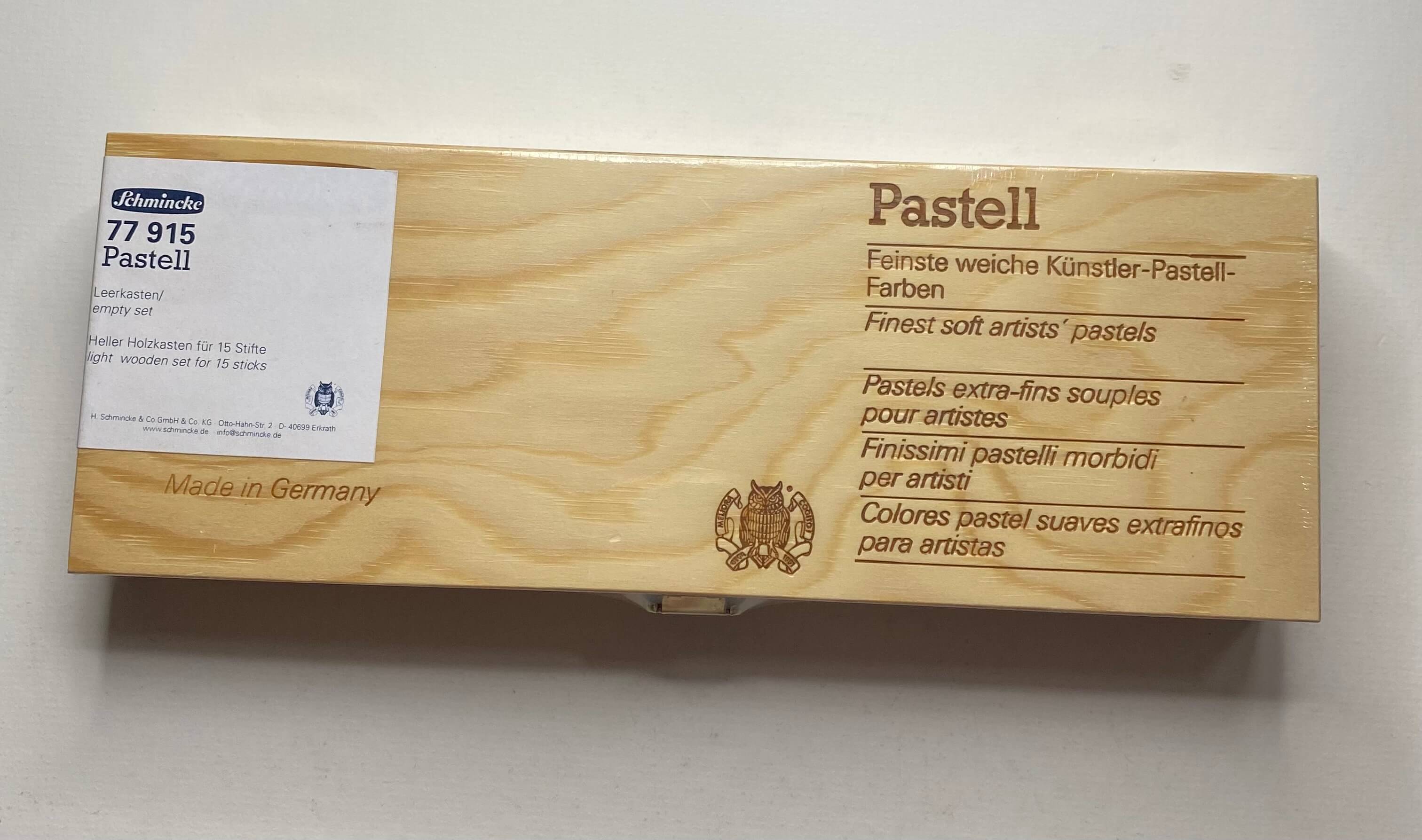 Lesena škatla za 15 pastelov Schmincke