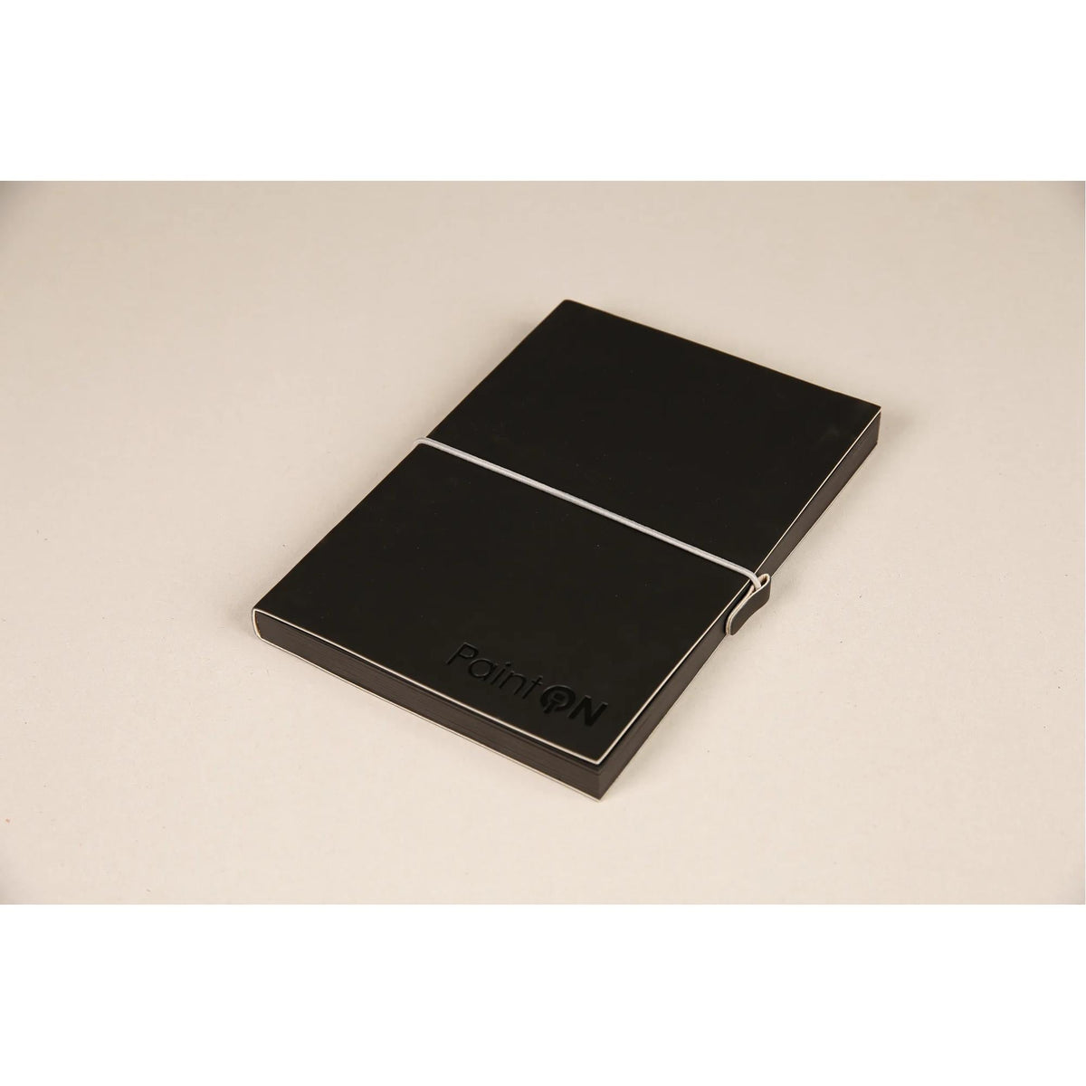 Blok papirjev Clairefontaine Paint'On črn 250 g/m² - 32 listov (A5 – 14 x 14 cm)