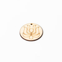 Leseni izrez za izdelavo nakita krog z ornamentom - 4.5 cm
